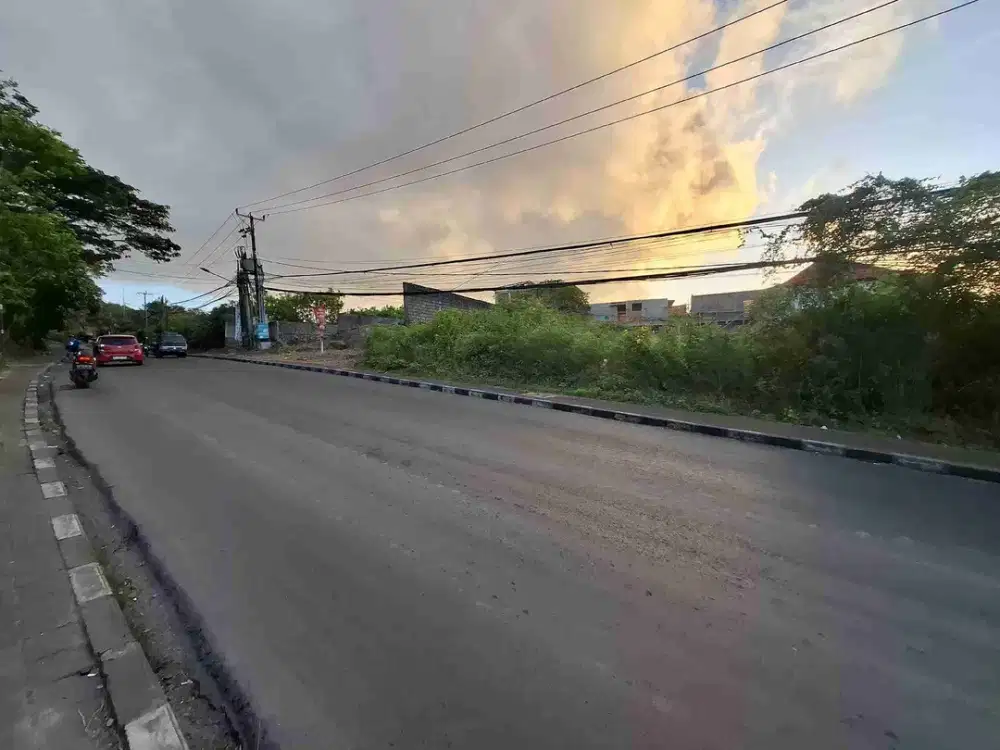 DIJUAL TANAH JL. RAYA UTAMA ULUWATU UNGASAN DEKAT GWK