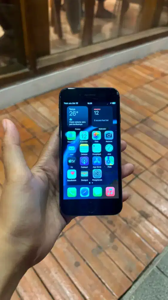 Jual iPhone 8 64gb