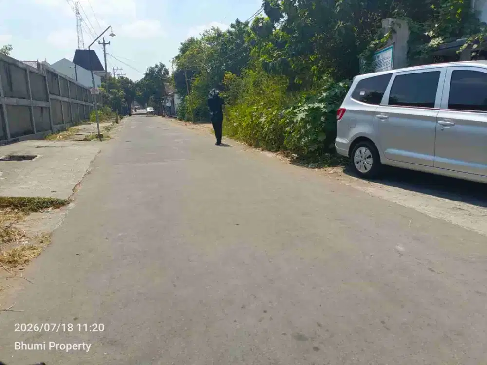 Tanah  catur tunggal Depok
