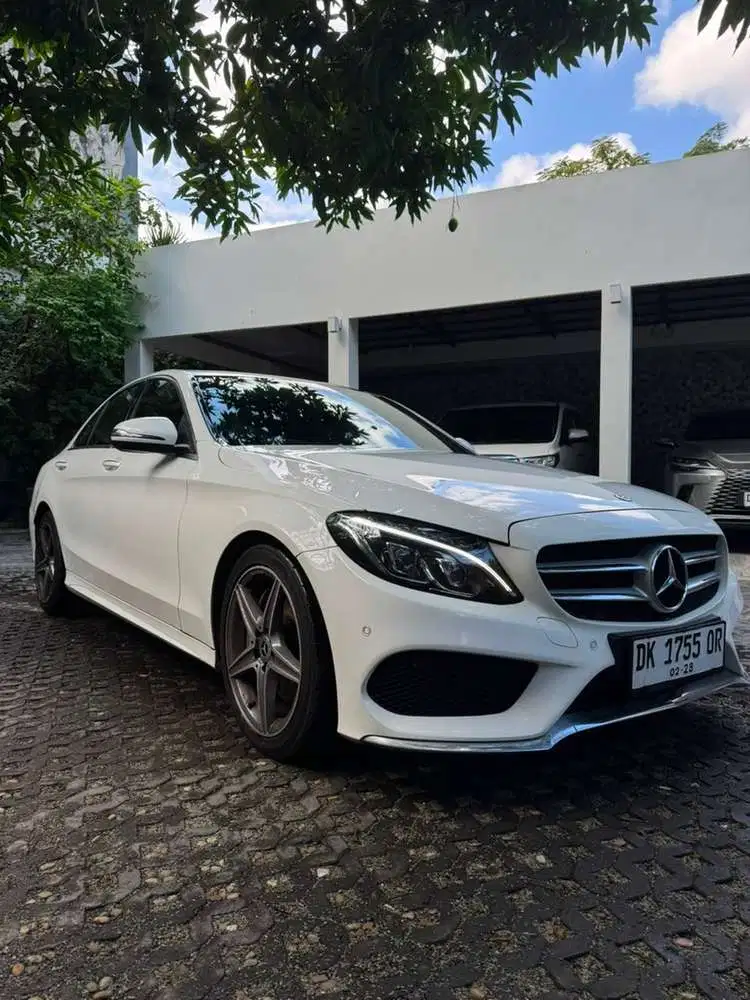 Mercedes-Benz C300 2018 Bensin