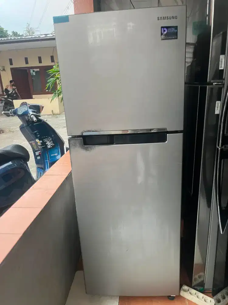 Kulkas inverter samsung 2 pintu