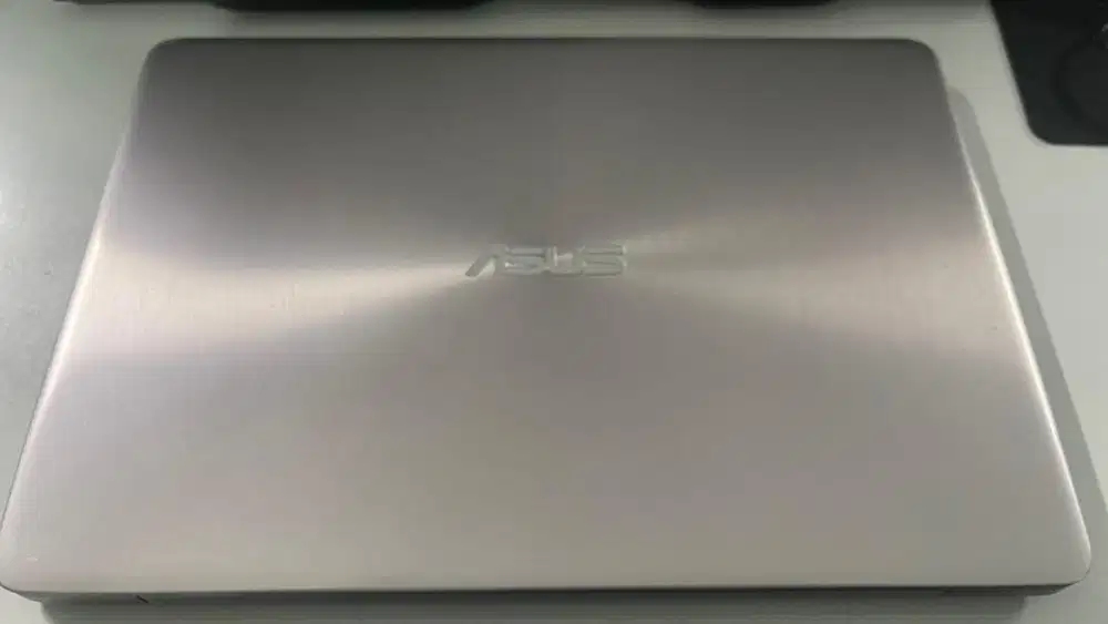 Laptop Asus ZenBook UX410U