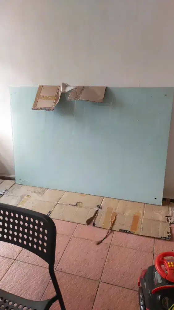 Papan tulis kaca/Glass board