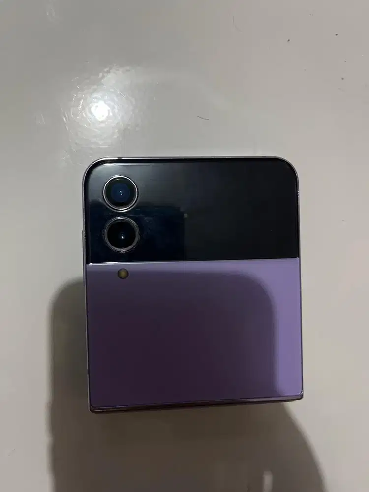 Samsung Galaxy Z Flip 4
