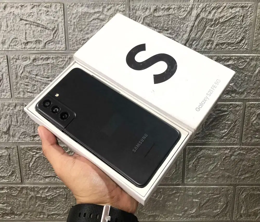 Samsung S21 FE 8/128