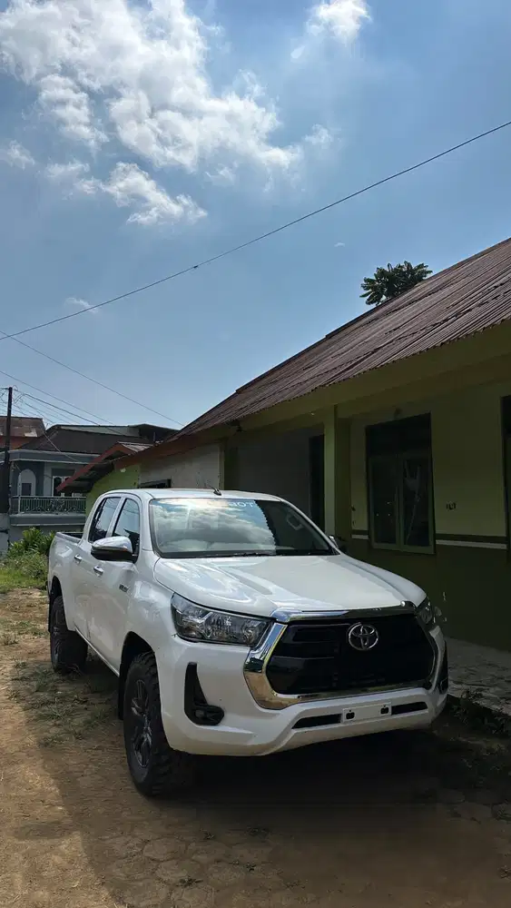 Toyota Hilux Double Cabin G 2,4 M/T 2021