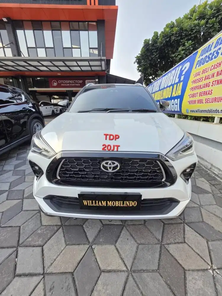 Toyota Yaris Cross Hybrid Matic Tahun 2023 Kondisi Mulus Terawat