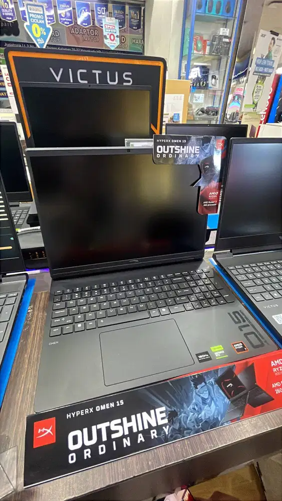 HP Omen 15 GB0555AX AMD Ryzen 5 240 16GB SSD 1TB 15.3′′ RTX 5050 8GB