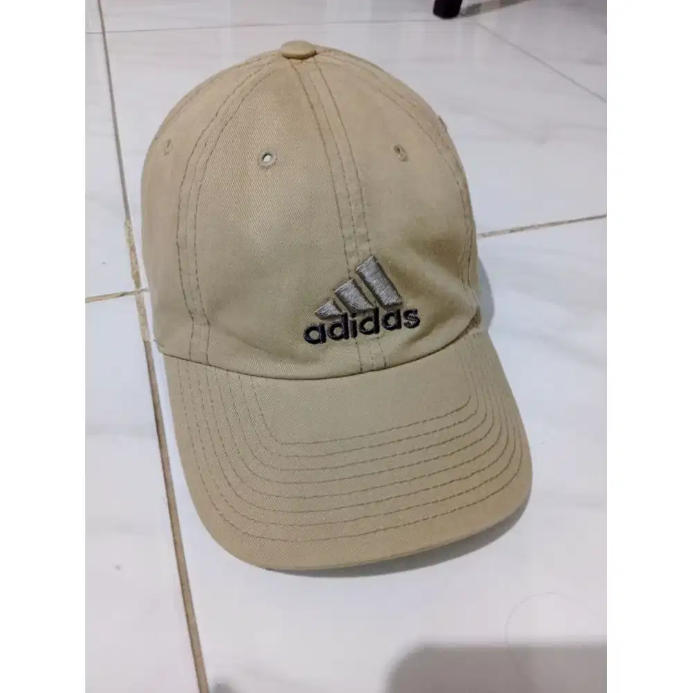 Topi adidas simple caps