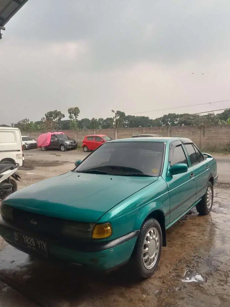 Nissan Sunny 1996 Bensin