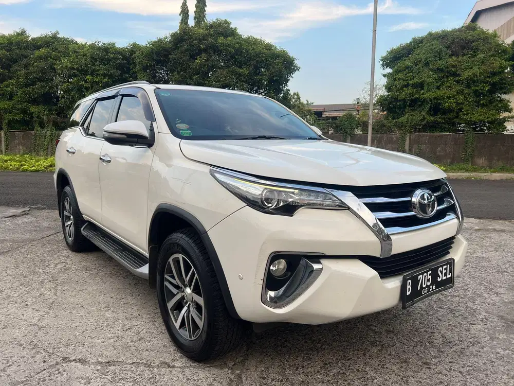 TOYOTA FORTUNER VRZ AT 2016