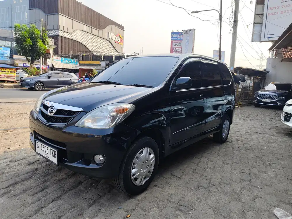 (Low km) Daihatsu XENIA XI VVTi 1.3 Bensin MT 2010 Hitam