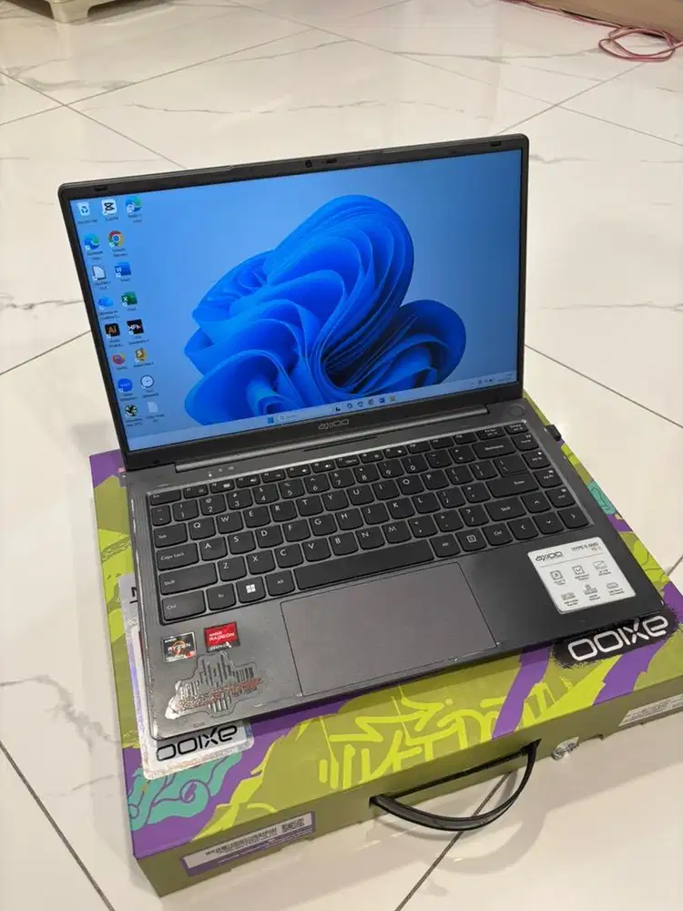 Axio HYPE 5 AMD 7430 U