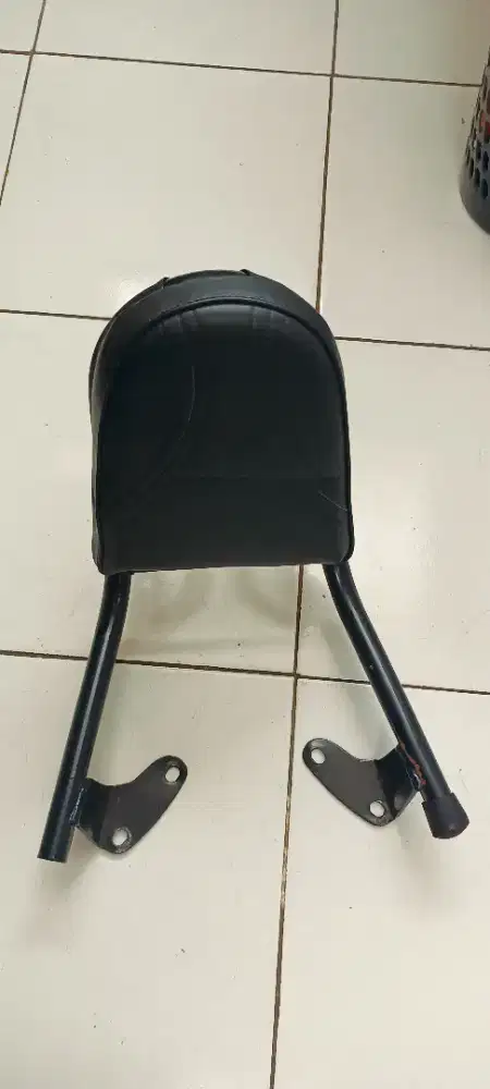 Senderan belakang Nmax old