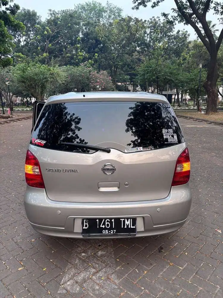 Nissan Grand livina 2012 Bensin
