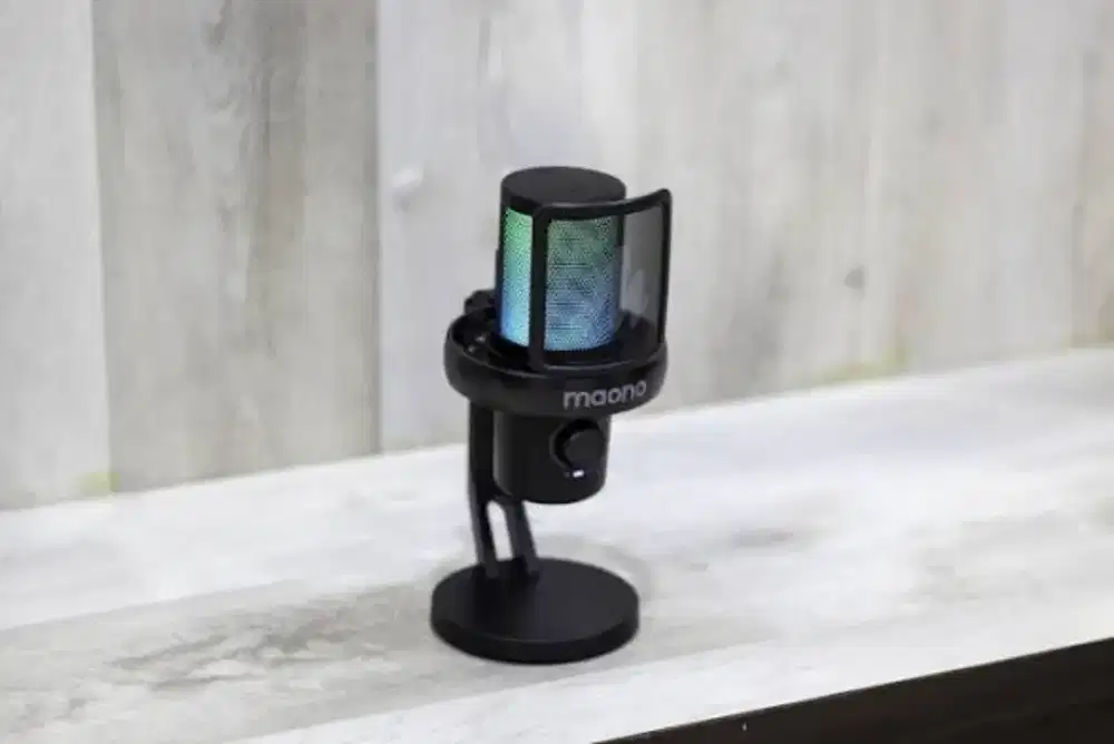MAONO DM40 AI Voice Changer Wireless Condenser Microphone