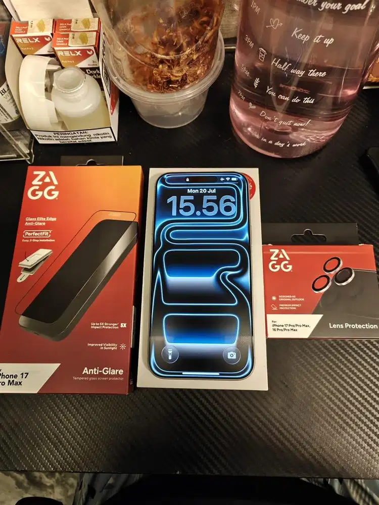 Iphone 17 Promax 256 Ibox like new , full Zagg