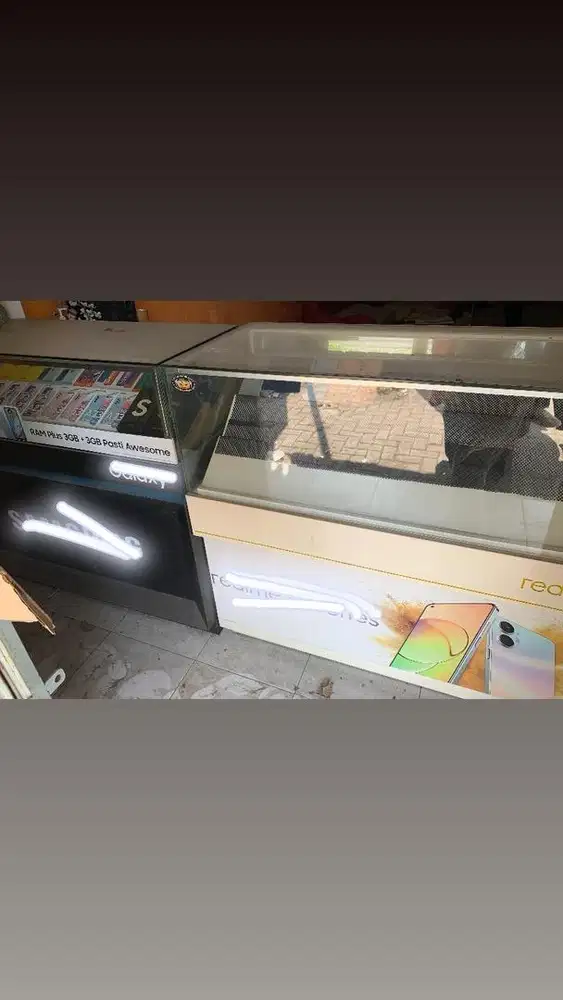 Etalase Brand Original 2 unit