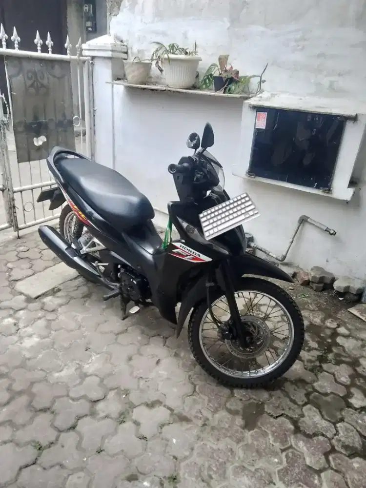 Dijual Honda Revo tahun 2021 siap pakai