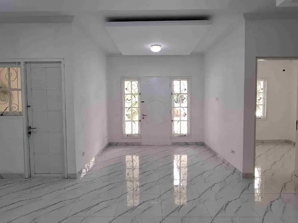 Rumah Murah 2 Lantai Sudah Renovasi di Cluster Tengah, Dekat Mal!