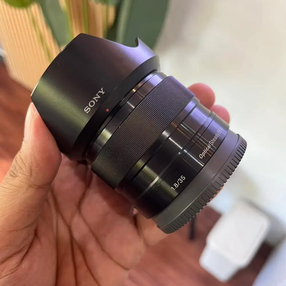 SONY E 35mm F1.8