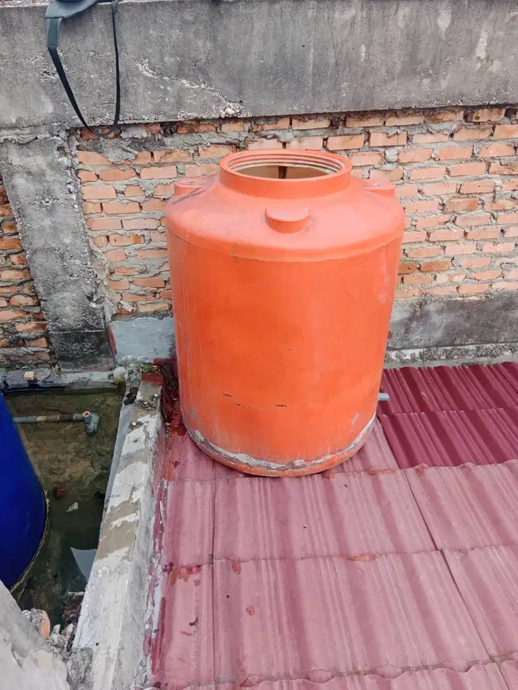 Tanki air 500 liter