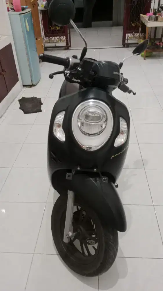 Butuh uang di jual