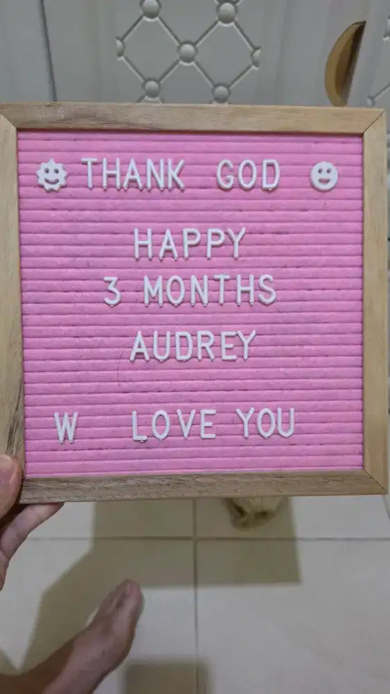 Papan Nama Bayi