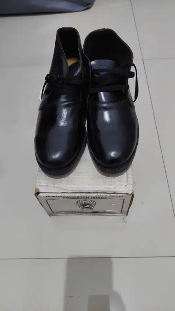 Sepatu Tentara (baru)