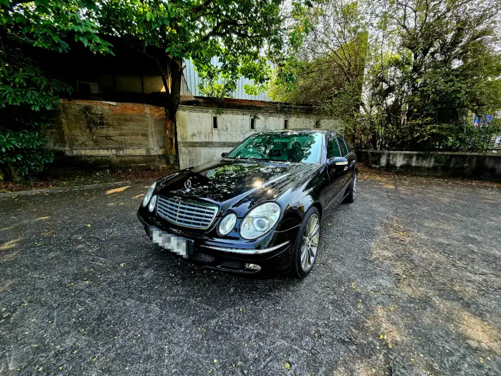 Mercedes-Benz E260 2003 Bensin