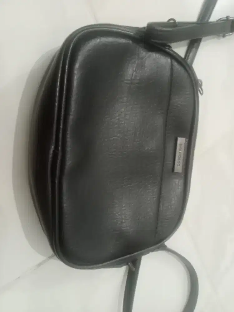 Tas cewek bekas