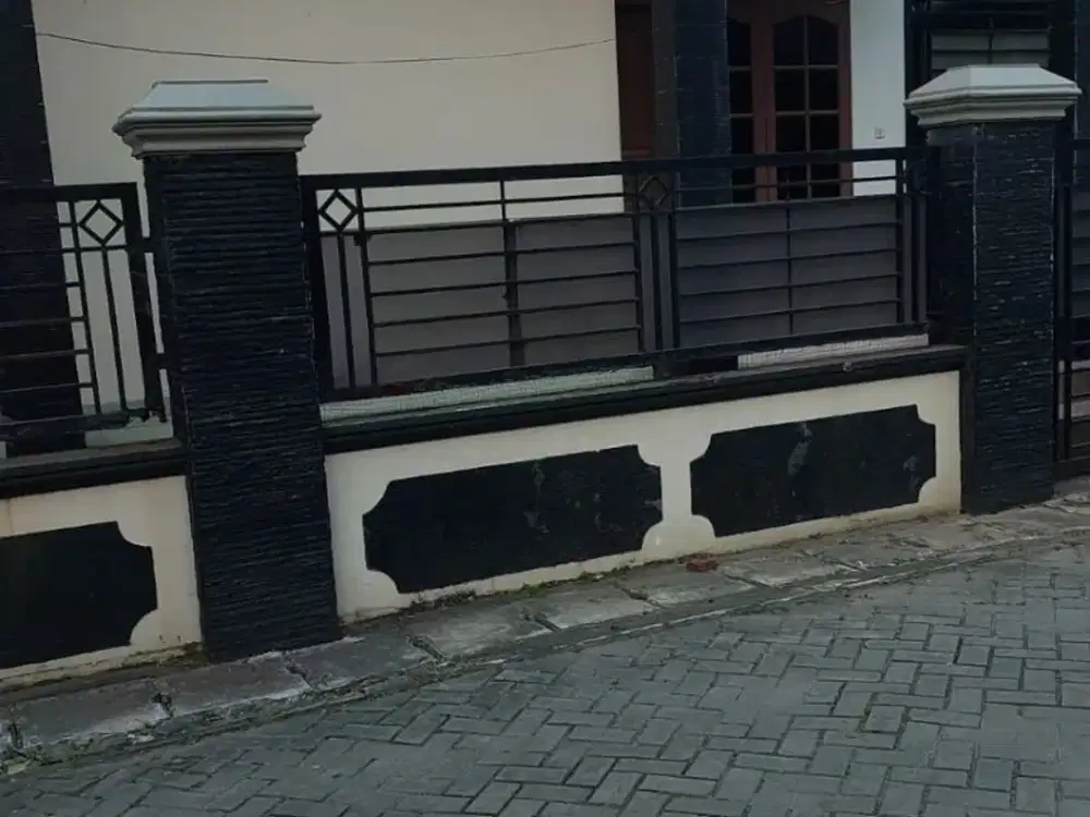 Dijual Rumah di Komplek Perdagangan, Ciledug