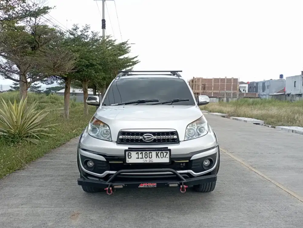 Daihatsu Terios TX ADVENTUR matic dp 5 jt