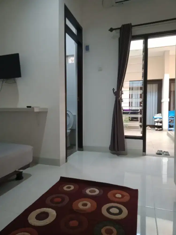 Kos Putri RIVERSIDE , uhamka, khalifa, budi luhur, jombang, bintaro,