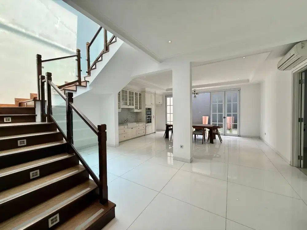 For Sale House in Kemang 3BR