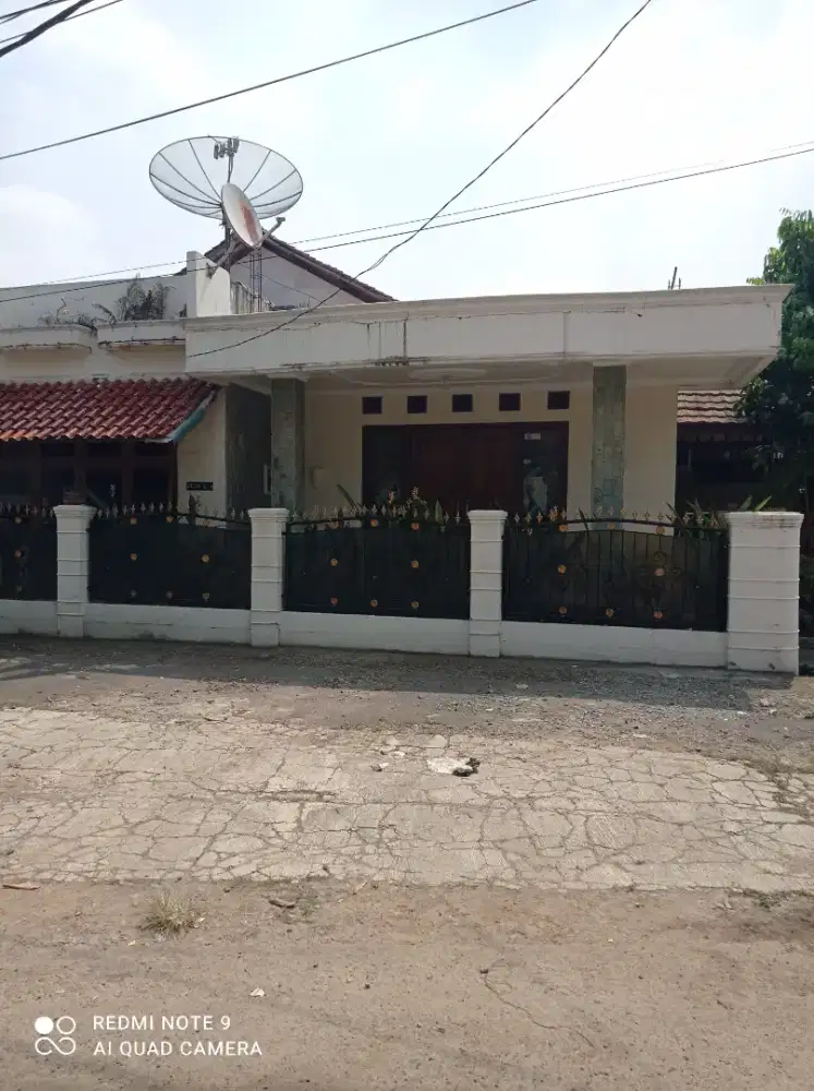 Dijual Rumah letak strategis ditengah kota Purwakata
