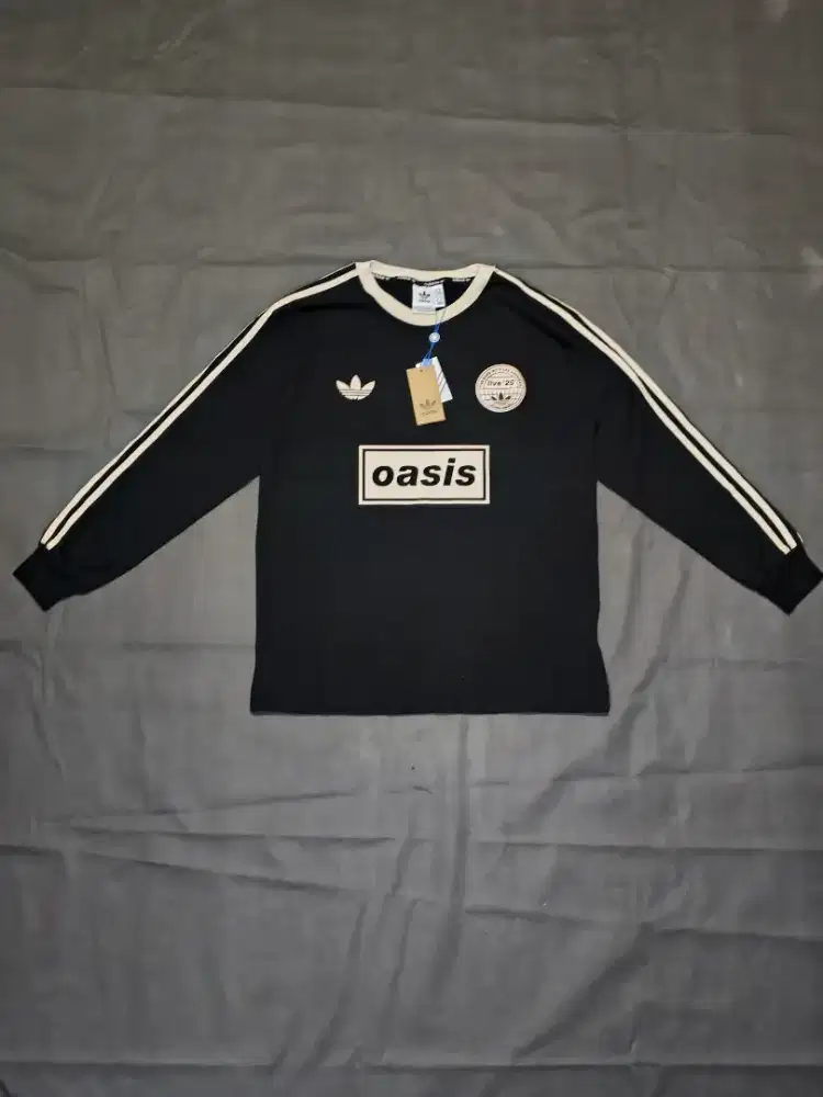 Adidas Oasis Lengan Panjang