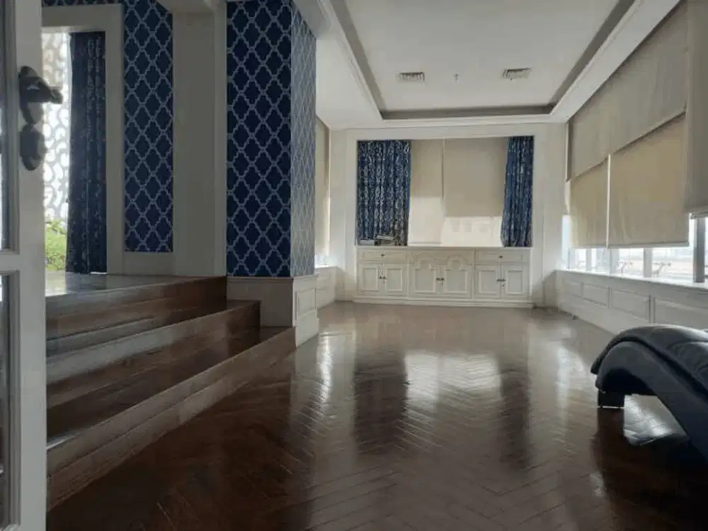 Gedung Bagus 4,5lt, Ada Basement Di Menteng Jakarta Pusat