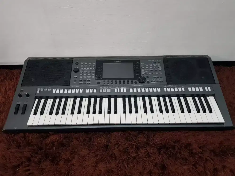 YAMAHA PSR S770 MULUS