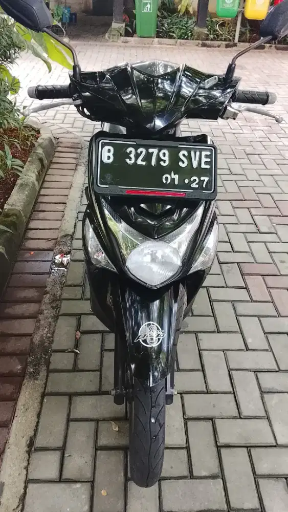 Honda beat pop hitam 2015