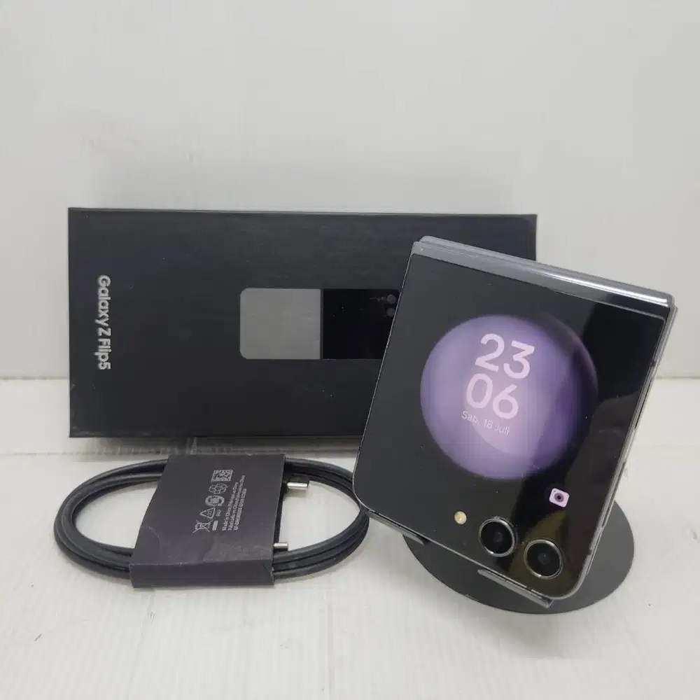 MULUS NO MINUS SAMSUNG GALAXY Z FLIP 5 5G 8/256 GRAPHYTE RESMI SEIN LE