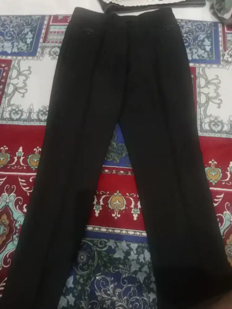 Celana kain wanita