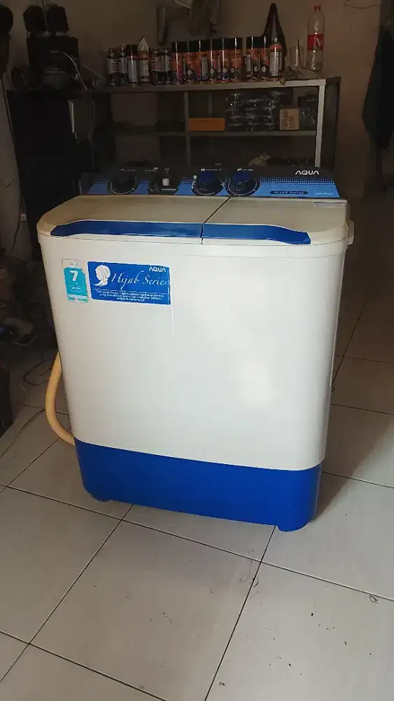 Mesin Cuci Merk Aqua