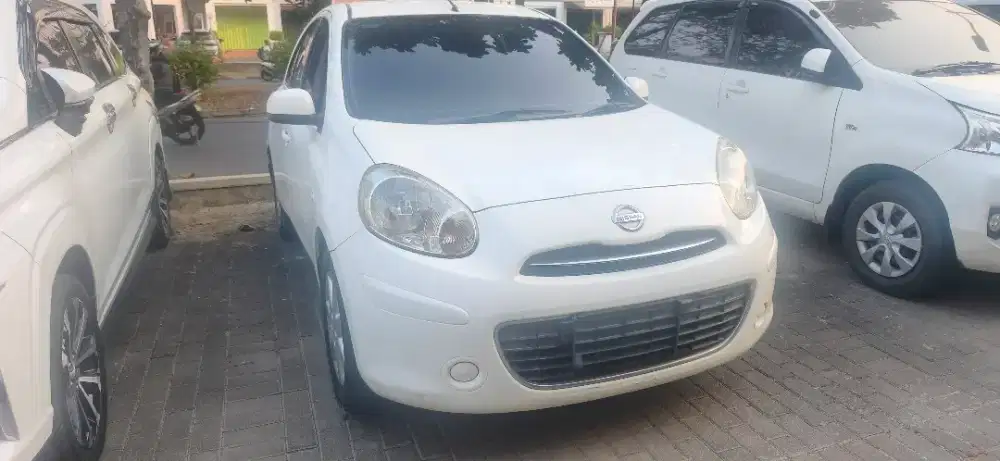 Nissan March Tahun Automatic 2012