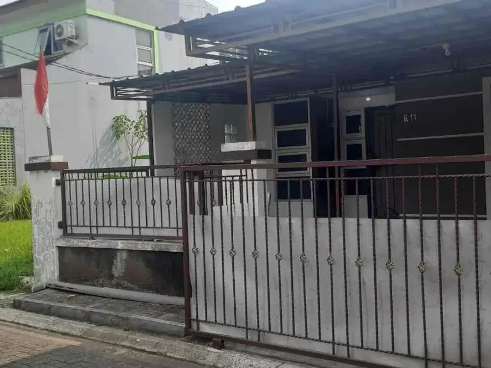 Disewakan rumah siap huni di De Botanica
Lt: 84M2
Lb: 50M2
Kt: 2 ( kmr utama ada ac)
Km:1
Listrik: 2200 watt
Air PDAM
SHM saat ini masih tersewa sampai 16 agustus 2026
Harga: 29 jt nego