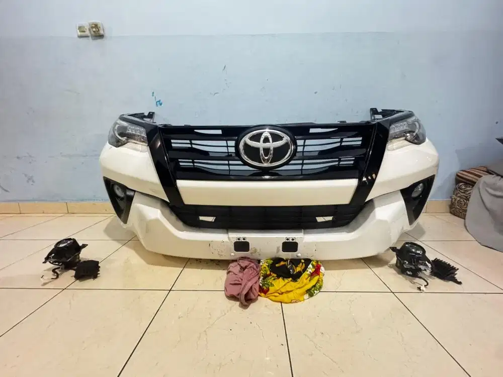 Bumper + headlamp + foglamp + cover atas vrz original copotan pribadi
