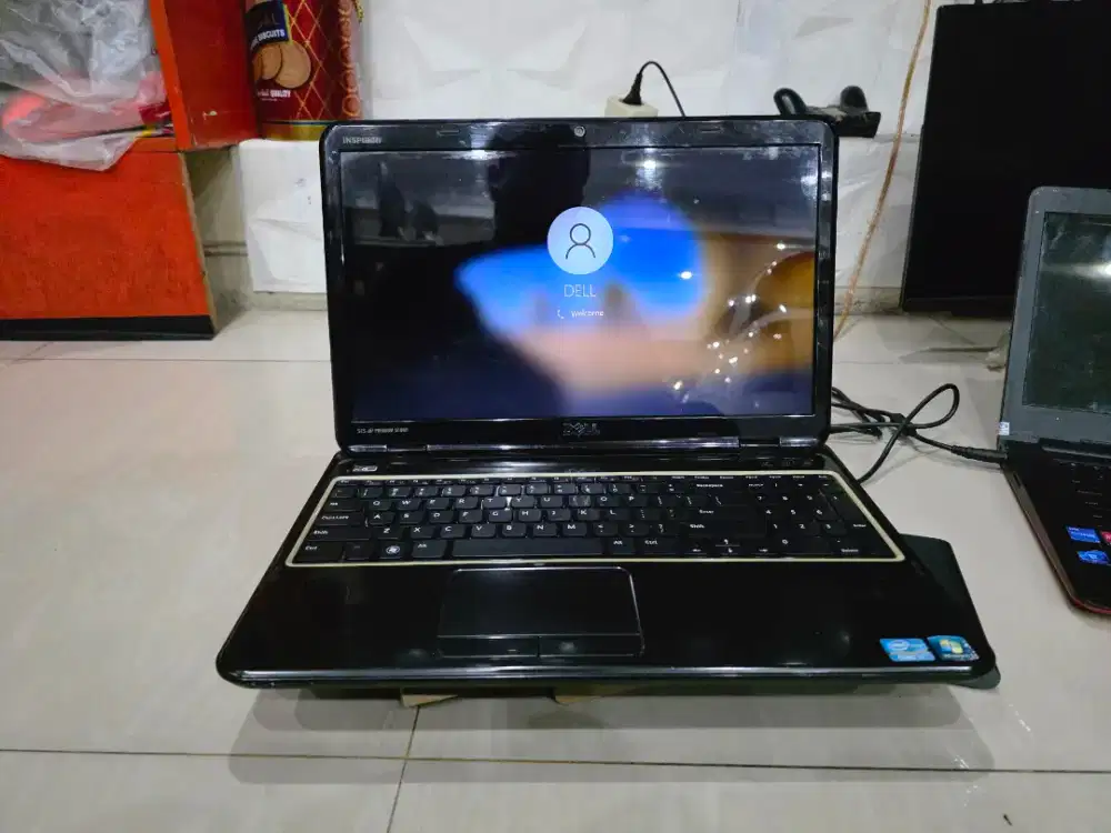 LAPTOP I7 LAYAR LEBAR BRANDED DELL