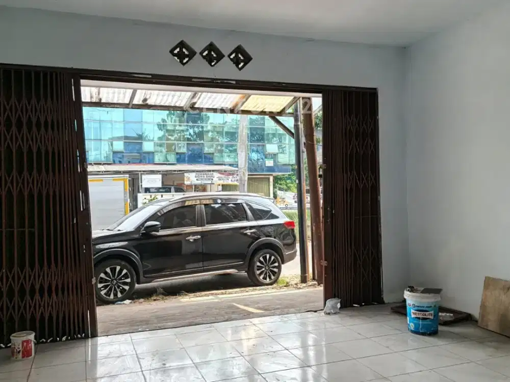 Rumah Tinggal Luas Cocok Untuk Usaha Area Pasar Kemis Tangerang