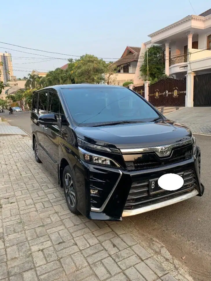 TOYOTA VOXY 2.0 AUTOMATIC 2021