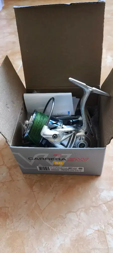 Reel Maguro Carrera SW SG 4000AK Like new.